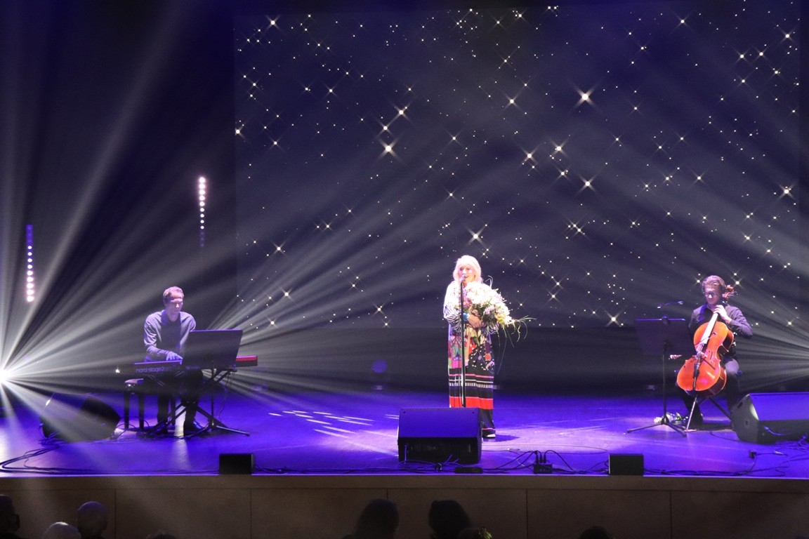 Olgas Rajeckas skaistāko dziesmu koncerts kultūras centrā “Ulbrokas Pērle”, 22.01.2022.