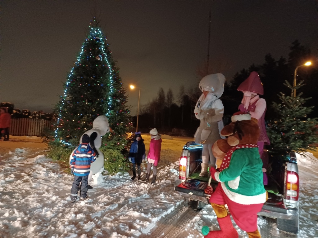 Ziemassvētku eglīšu iedegšana Stopiņu pagastā, 2021. gada decembris